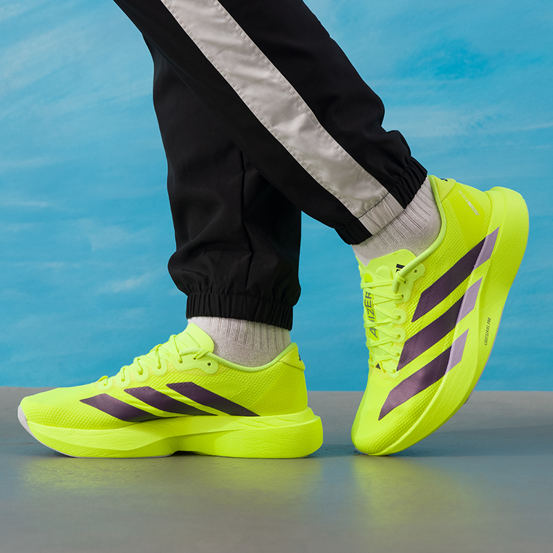 Tênis Masculino Adidas Origina - Lightweight Road Running Shoes avaliação e preço
